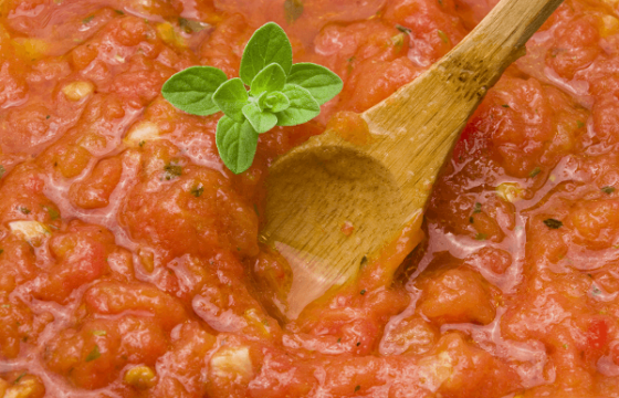 スペイン料理でよく使われる、万能サルサ・ソフリートとは?