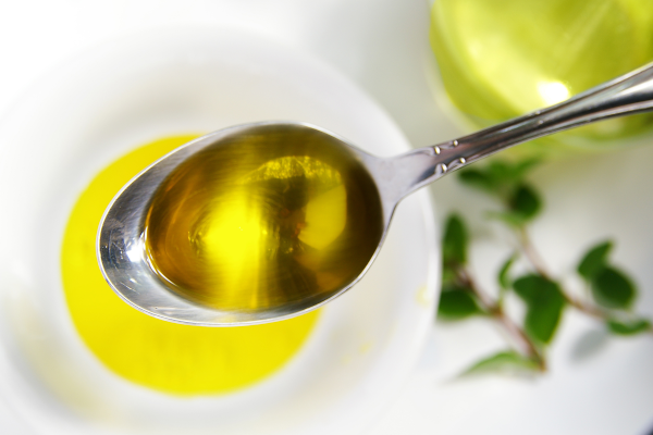 オリーブオイルを毎日飲むべき3つの理由