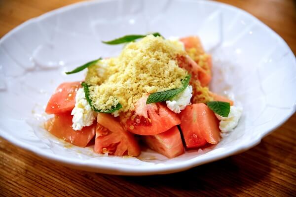 夏のトマトサラダ グラニータドレッシング